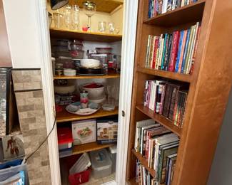 Kitchen items, cookbooks