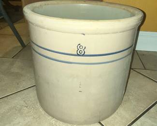 ANTIQUE 8-gal CROCK