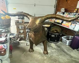 LARGE METAL LONGHORN BBQ COOKER!