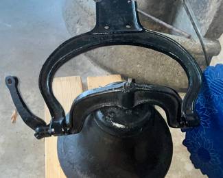 OLD SCHOOL BELL w/ BRACKET