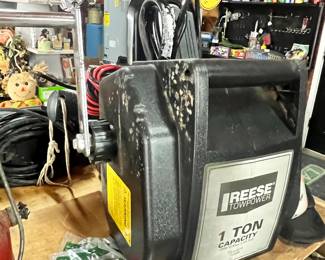 REESE 1 TON WINCH - NEW NEVER USED