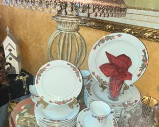 HOLIDAY DINNERWARE & A PAIR OF LAMPS