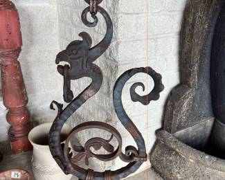 WROUGHT IRON MEDIEVAL EUROPEAN POST DRAGON - HAS MOUNTING FLANGE