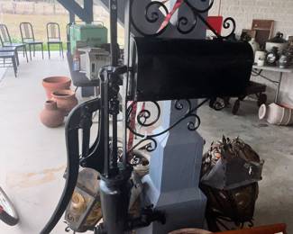 UNIQUE ANTIQUE WATER PUMP / MAIL BOX!