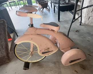 STREAMLINED "AIR PRINCESS" TRIKE
