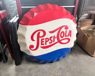 VINTAGE 28" PEPSI BOTTLECAP SIGN