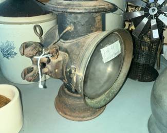 DIETZ CARRIAGE LAMP - HAS LENSES & BURNER