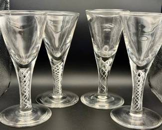 (4) UV Reactive Twist Wine Glasses
