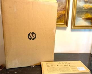 NIB HP All-In-One 24-df0042sds W Keyboard & Mouse

