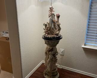 Giuseppe Armani Capodim "Lady with Doves" lamp and matching pedestal
