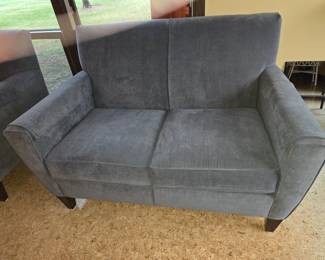 Gray loveseat 1