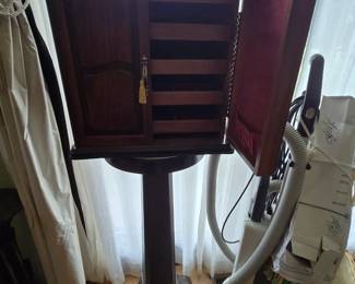 Jewelry box with drawers and door hooks