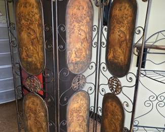 3 Panel folding metal screen