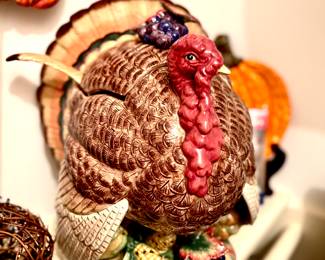 Fitz &Floyd large turkey tureen