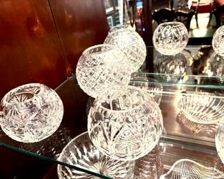 Assorted sizes crystal rosebowls