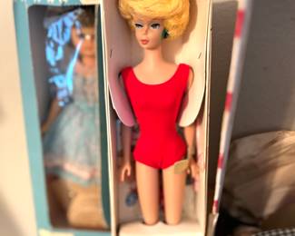 Highly collectible vintage Platinum Bubble Cut Barbie