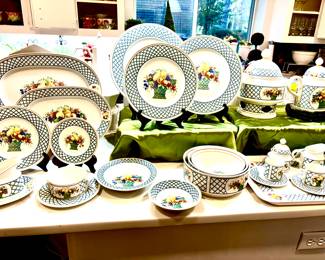 Large collection of Villeroy&Boch "Basket"