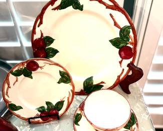 Franciscan "Apple"service for 10