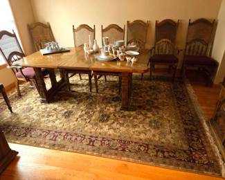 Thomasville Dining table & (8) Chairs.
