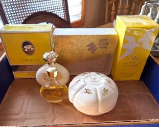Nina Ricci perfume & powders, some still sealed!