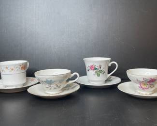 Teacup & saucer collection vtg