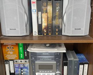 Panasonic CD Stereo system & 2 speakers 