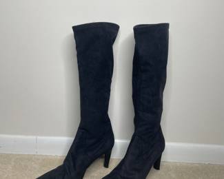 Suede Italian boots new, size 37