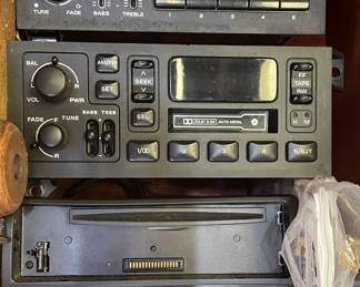 Chrysler & Audiovox car stereos vtg 