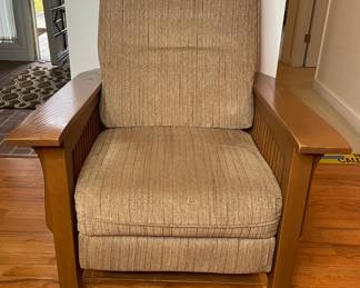 Broyhill mission style arm chair