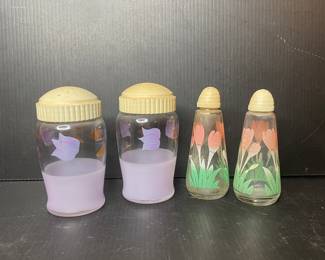 Painted salt & pepper vtg 