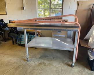 Stainless steel work table 