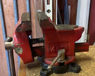 Vtg bench grinder