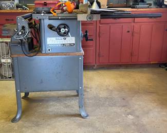 Rockwell/Delta Deluxe table saw