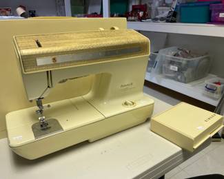 Futura Sewing Machine