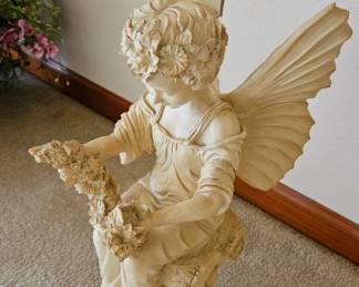 Big selection of angels and cherubs