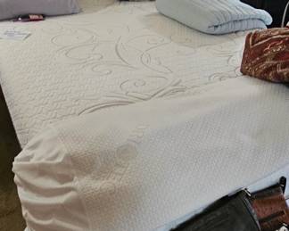 Craftmatic style bed