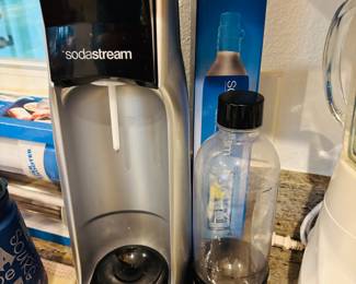 Bubbly water at your disposal.