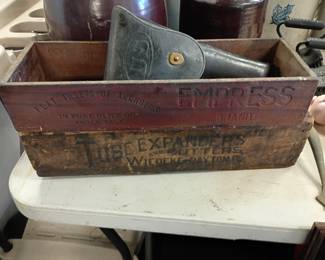 vinatge advertising boxs 