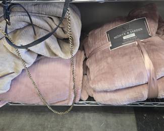 Brand new sheet sets and comforters 