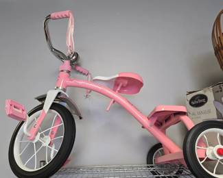 radio flyer pink tricycle 