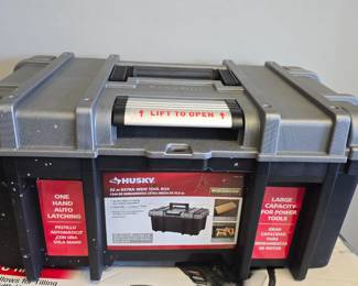 Husky tool box new 
