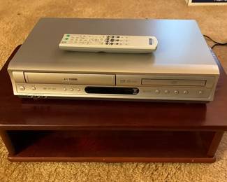 Toshiba VHS And DVD Player