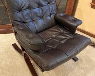 Norwegian Kengu Inspired Leather Lounge Chair