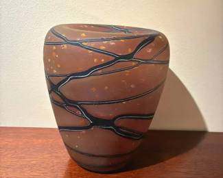 D Smith Artist Signed Glass Vessel