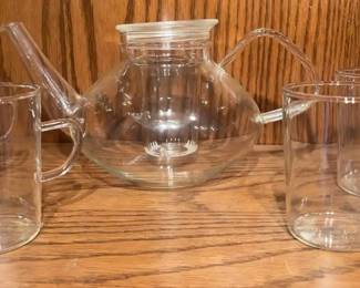 Schott Verran Glass Tea Pot with Infuser Lid And Glasses