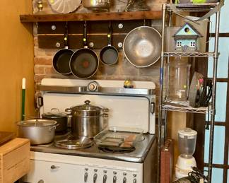 Kitchen stuff, old electric fan