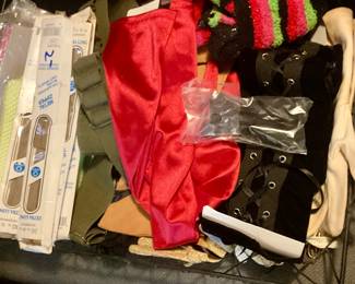 long zippers, gloves for costumes