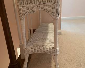 #19	White Wicker Sofa table - 25x12x27	 $ 40.00 																												