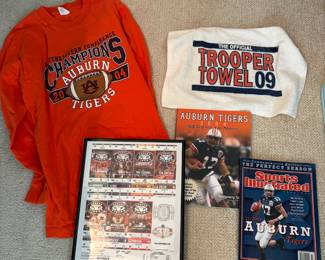 #97	Auburn 2004 Season 5pc set (season tickets, towel, conference shirt, commemorative book, sports illustrated)	 $ 45.00 																												