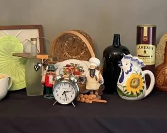 "Ravishing Rhodes Hill " in Martinez, GA Starts Closing Mon 12/8 at 8p.Pickup is Wed 12/10 from 2-6pm.  Please click here to view more photos, descriptions, and current bids:  https://ctbids.com/estate-sale/40812